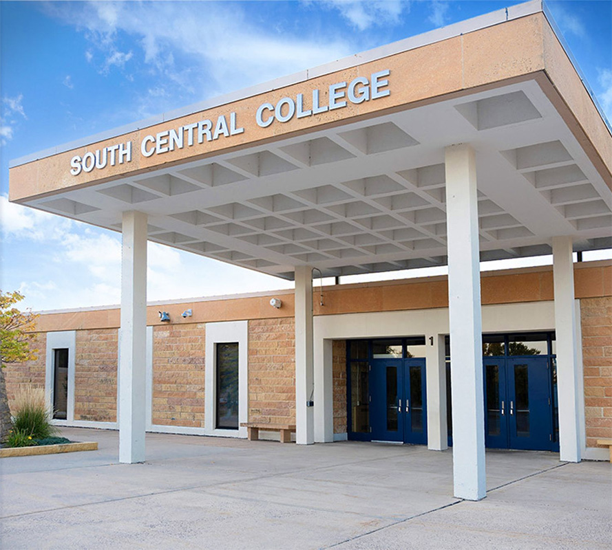 SCC North Mankato Campus Main Entrance